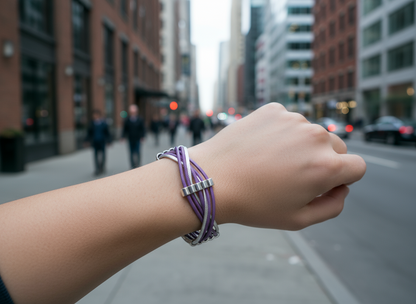 Bracelet en cuir tressé violet et argent