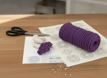 Patron et tutoriel pour le bracelet de la Journée de la femme