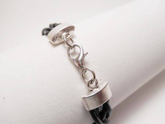 Pulsera unisex de cuero con nudo infinito