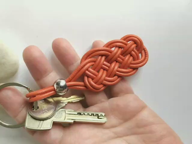 Porte-clés en cuir rouge tressé pour homme ou femme