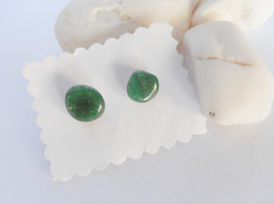 Pendientes de botón en jade verde natural