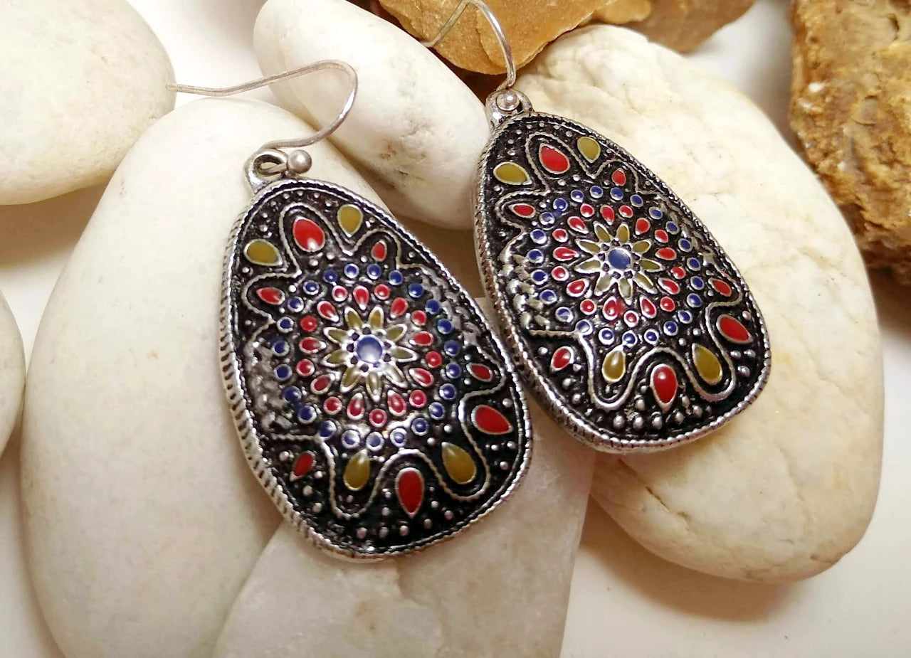 pendientes boho lágrima azul . Raquel Jiménez Artesanía