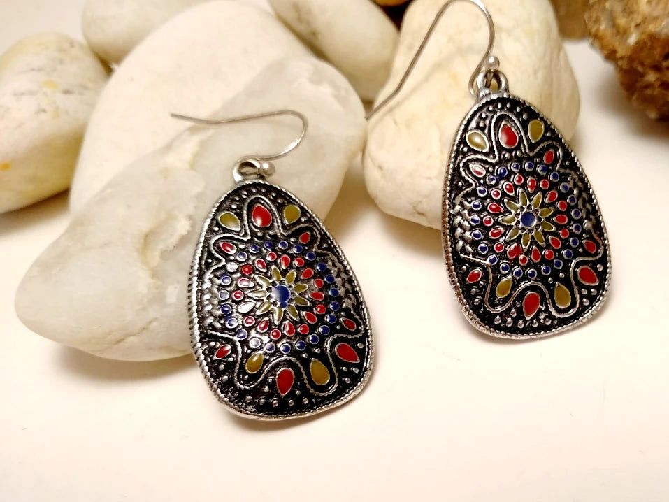 pendientes boho lágrima azul . Raquel Jiménez Artesanía